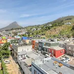 Always-Power Panoramic Mountain View Apartment